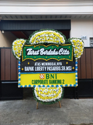 Papan Bunga Duka di Kebayoran Lama Utara
