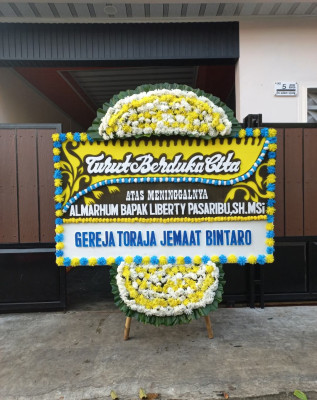 Papan Bunga Duka di Kebayoran Lama Utara