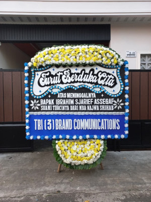 Papan Bunga Duka di Kebayoran Lama Utara